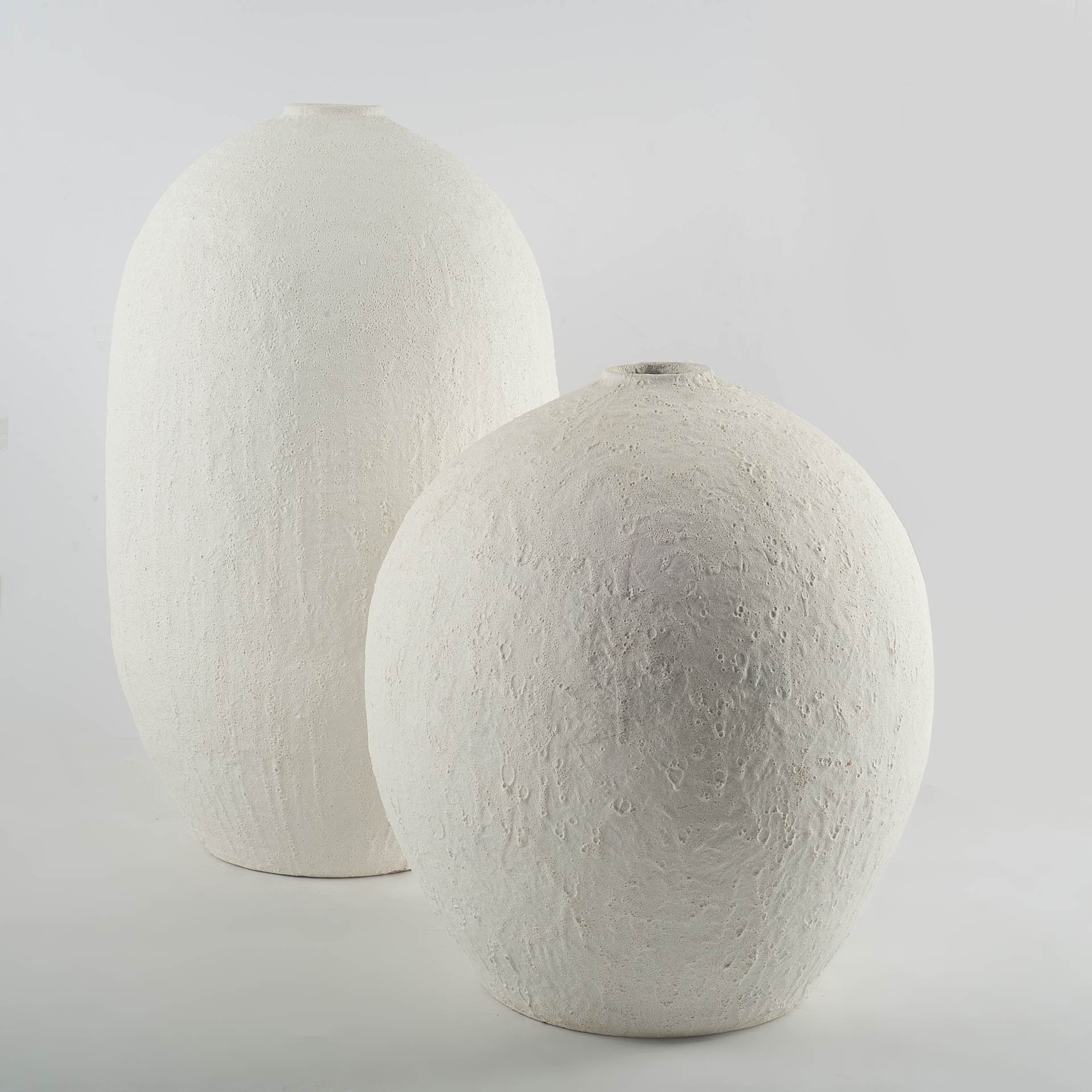 Wide White Textrured Ceramic Vase-2