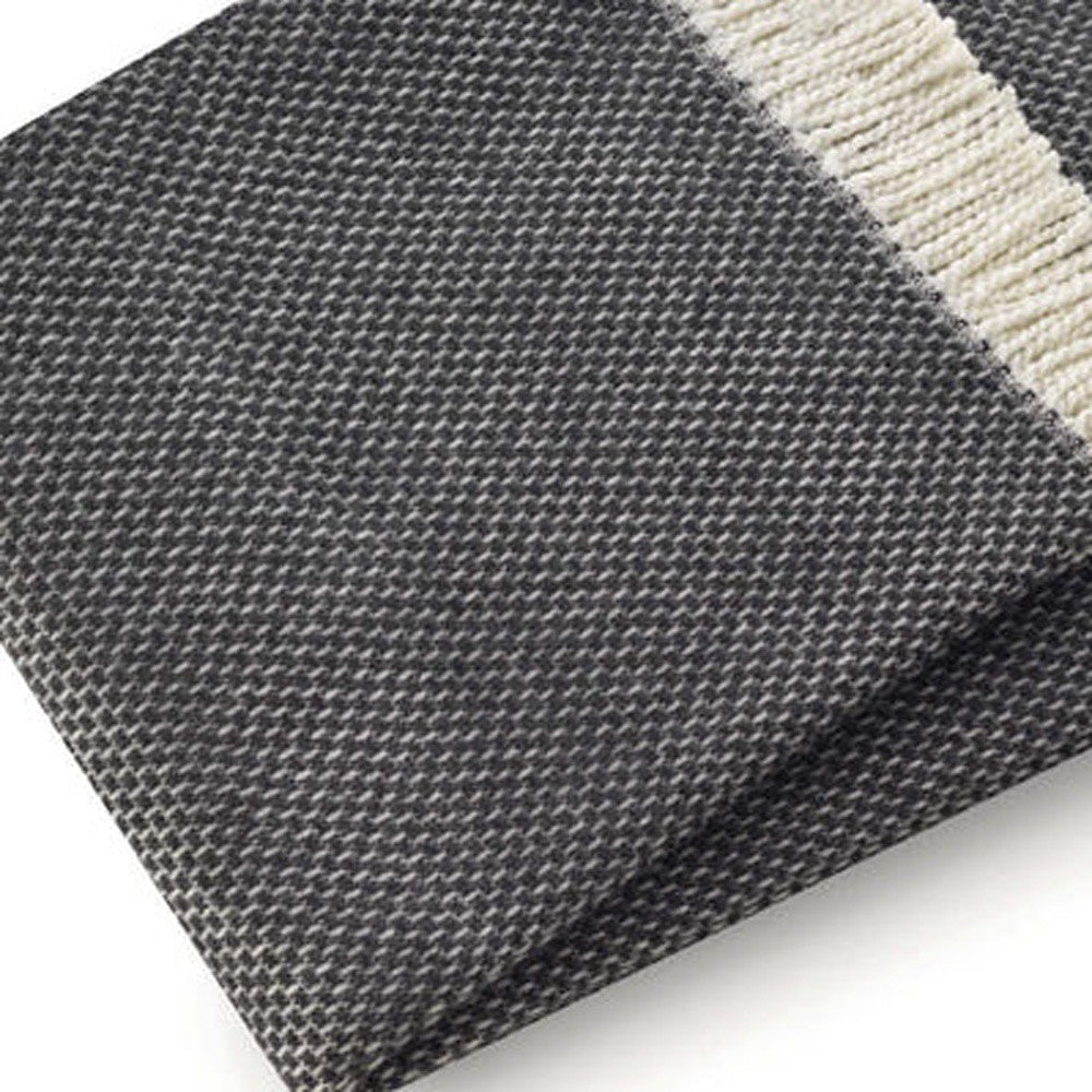 Soft Dark Gray Links Pattern Throw Blanket-4